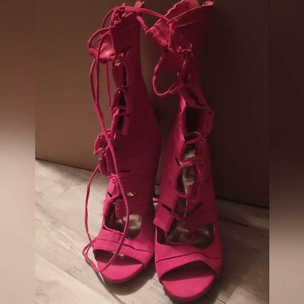 Liliana high heels red open toe sandals - Picture 1 of 9
